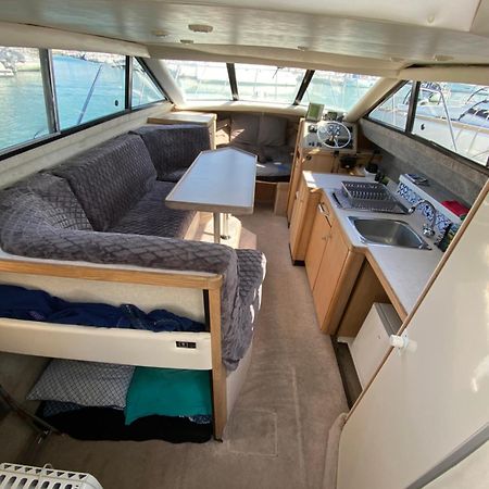 לה רושל Nuit Insolite Sur Un Bateau Linge Et Menage Inclus - Boat Paradise La Rochelle מראה חיצוני תמונה
